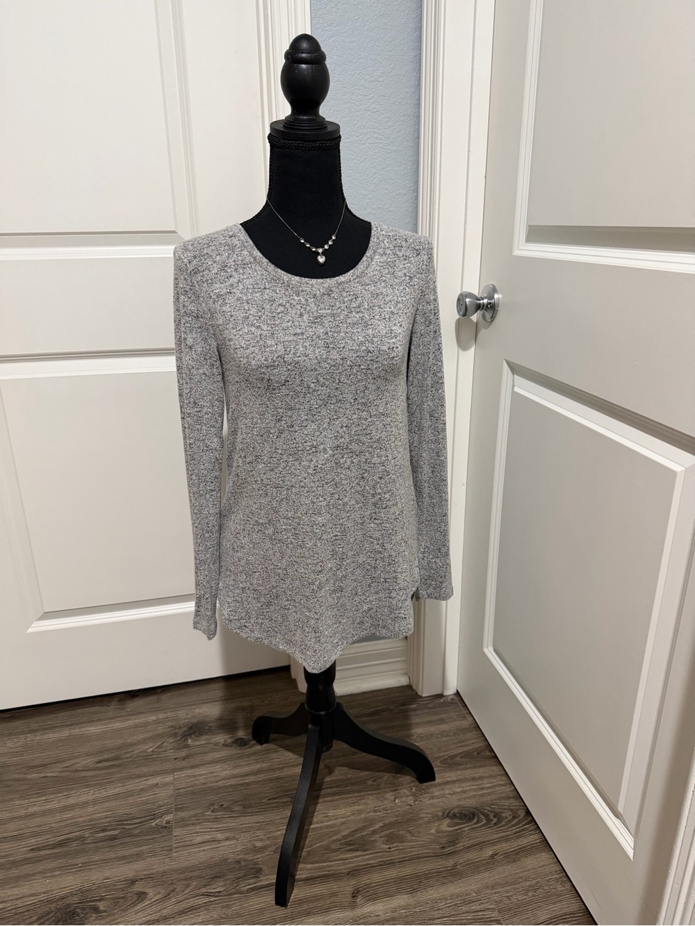 Old Navy Grey Long Sleeve Tunic Sweater